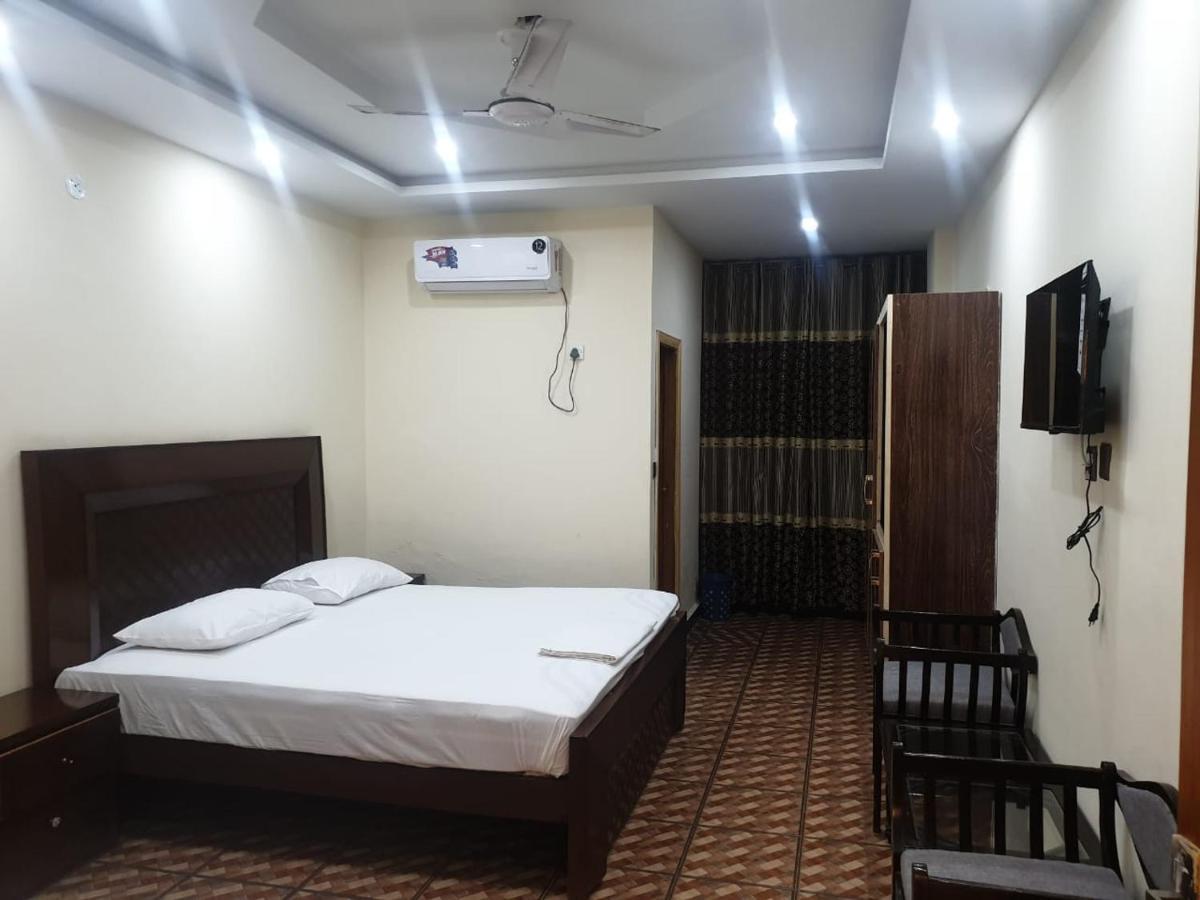 Dream Night Hotel Islamabad Bagian luar foto
